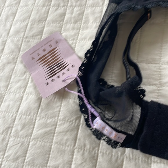 NWT | Savage Fenty | Black Lace Bralette size Large - Picture 3 of 4